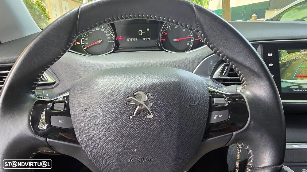 Peugeot 308 1.6 BlueHDi Allure J17 EAT6 - 18