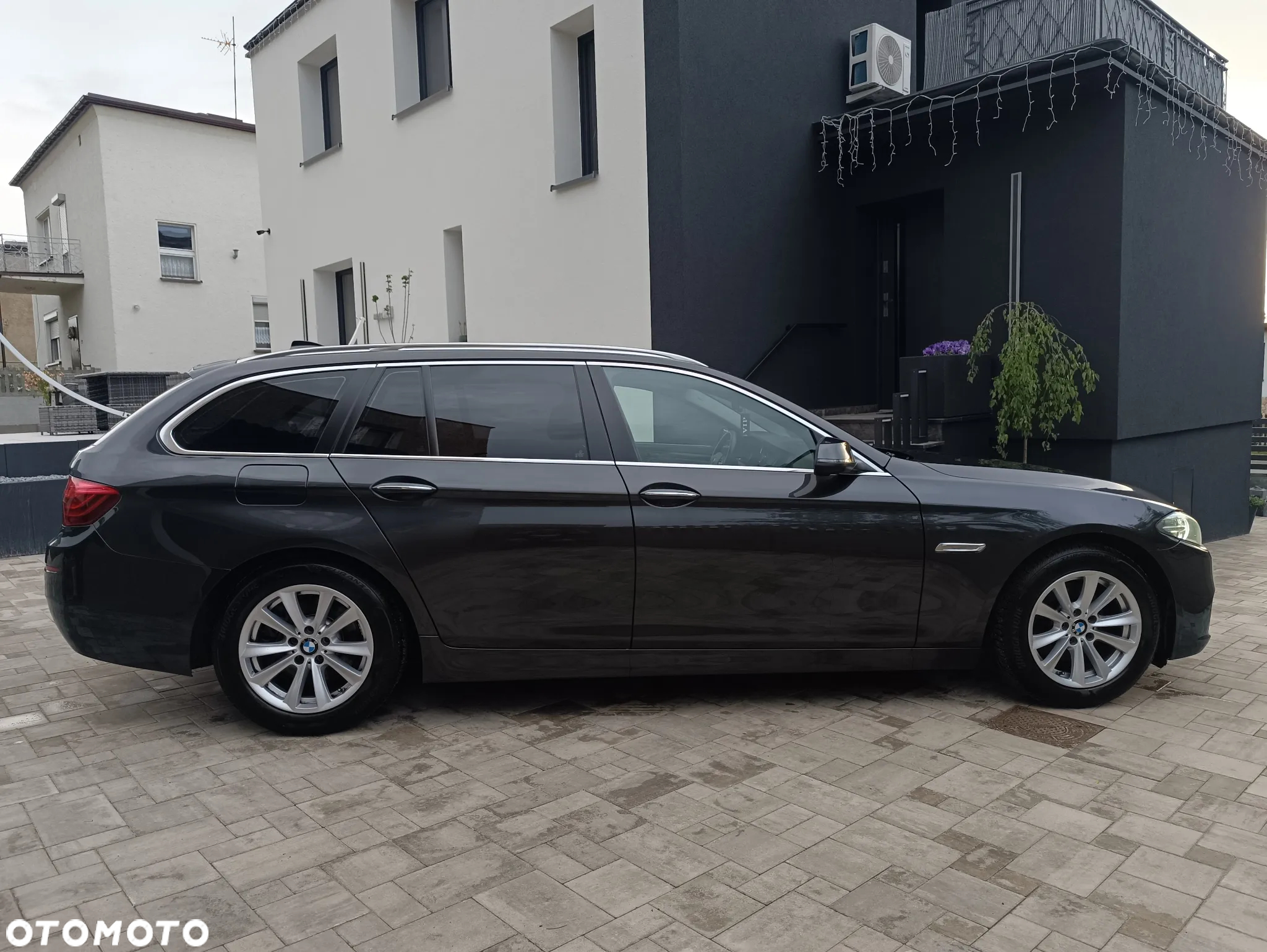BMW Seria 5 520d Touring - 6