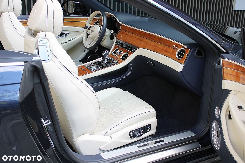 Bentley Continental GT - 11