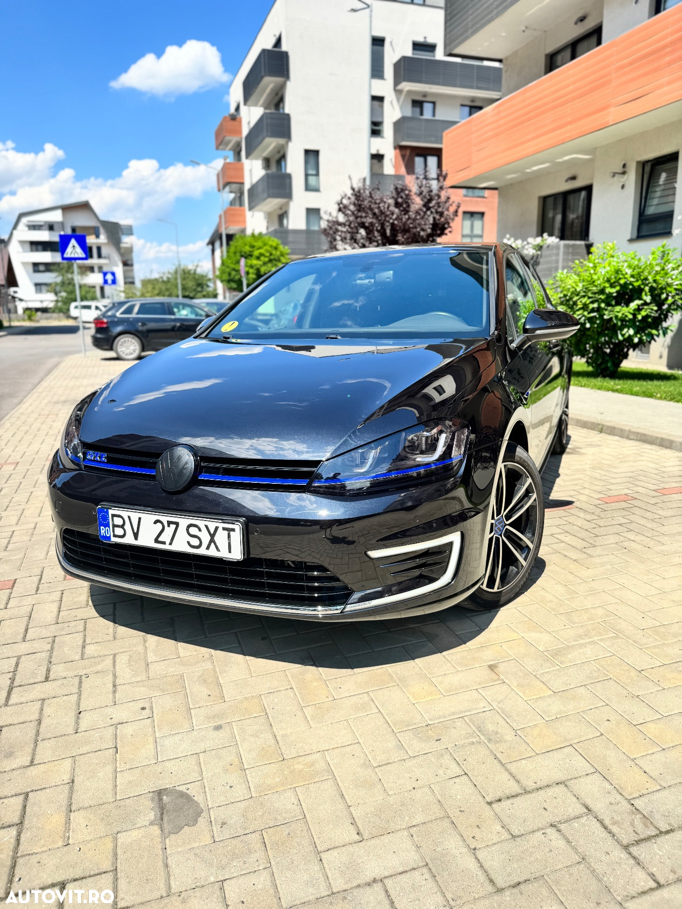 Volkswagen Golf - 16