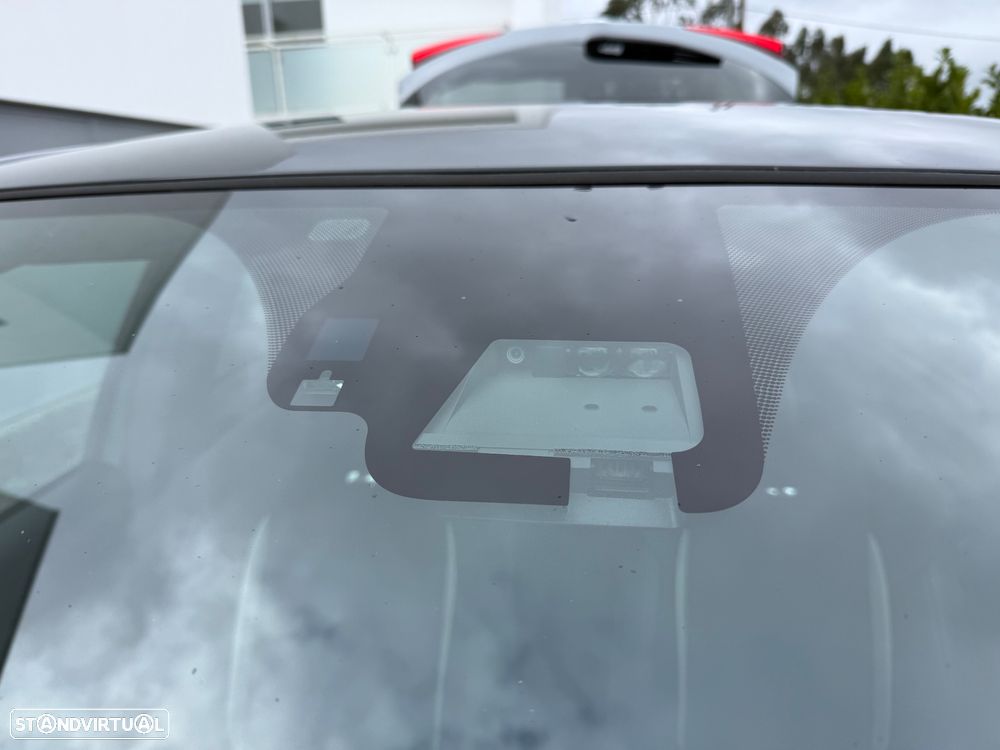 Toyota Yaris 1.5 HSD GR Sport - 38