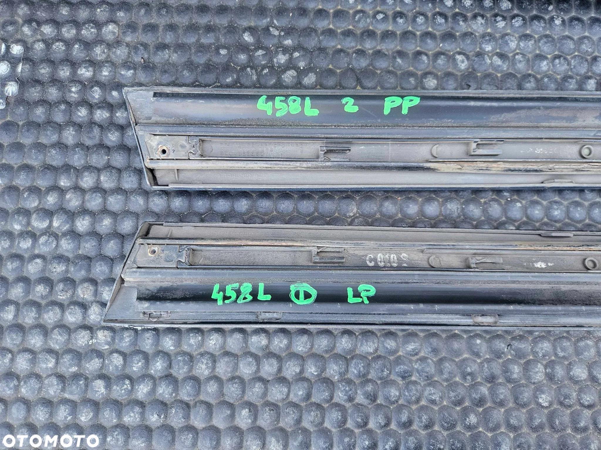 Listwa Listwy Drzwi S-Line Dolne Srebrne Komplet Audi A4 B6 B7 Oryginalne - 21