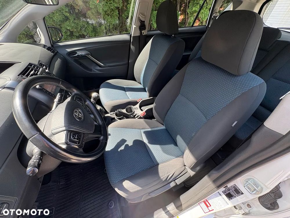 Toyota Verso 1.6 D-4D Active - 7
