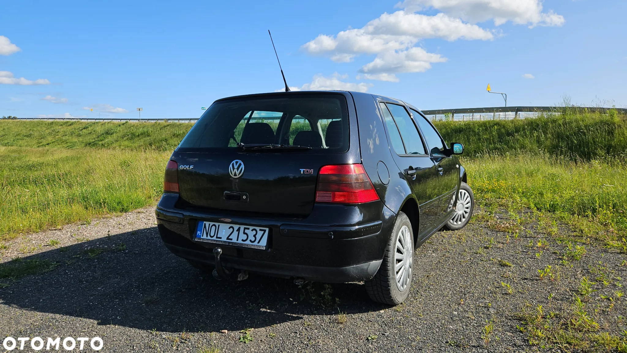 Volkswagen Golf - 11