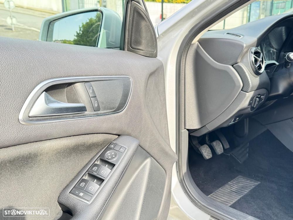 Mercedes-Benz A 180 CDI BlueEFFICIENCY - 10