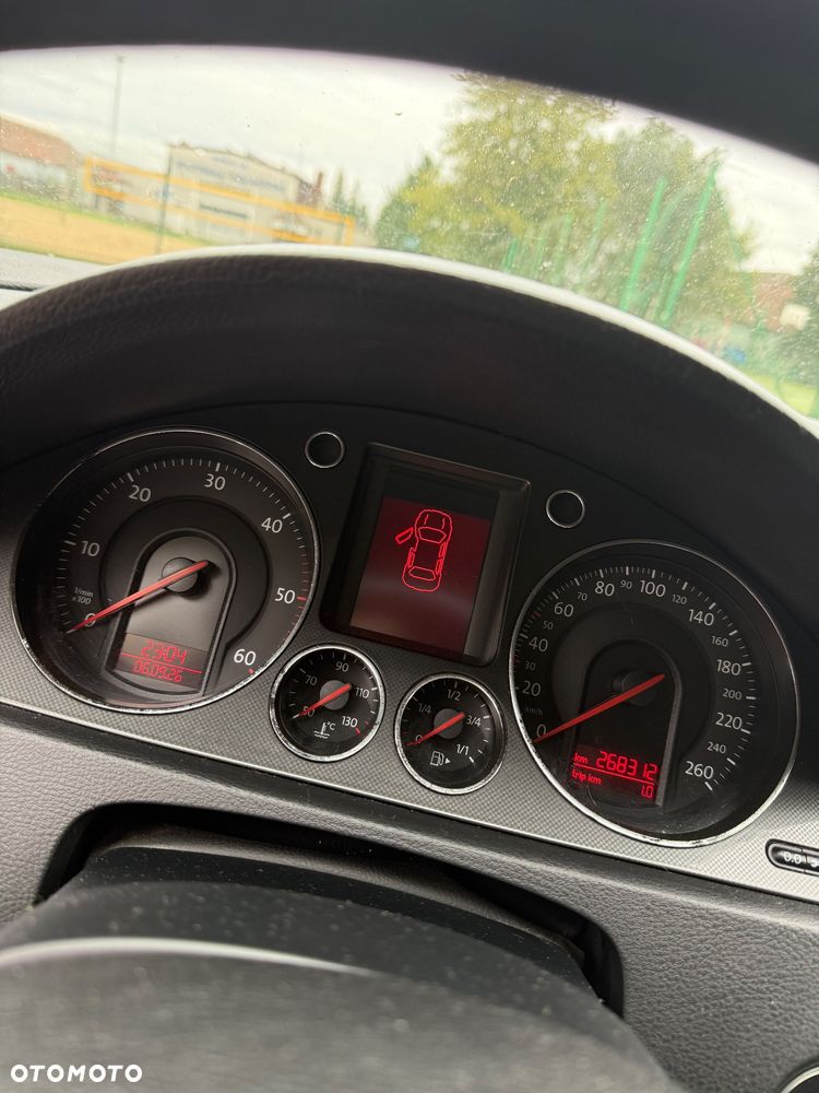 Volkswagen Passat 1.9 TDI Comfortline - 4