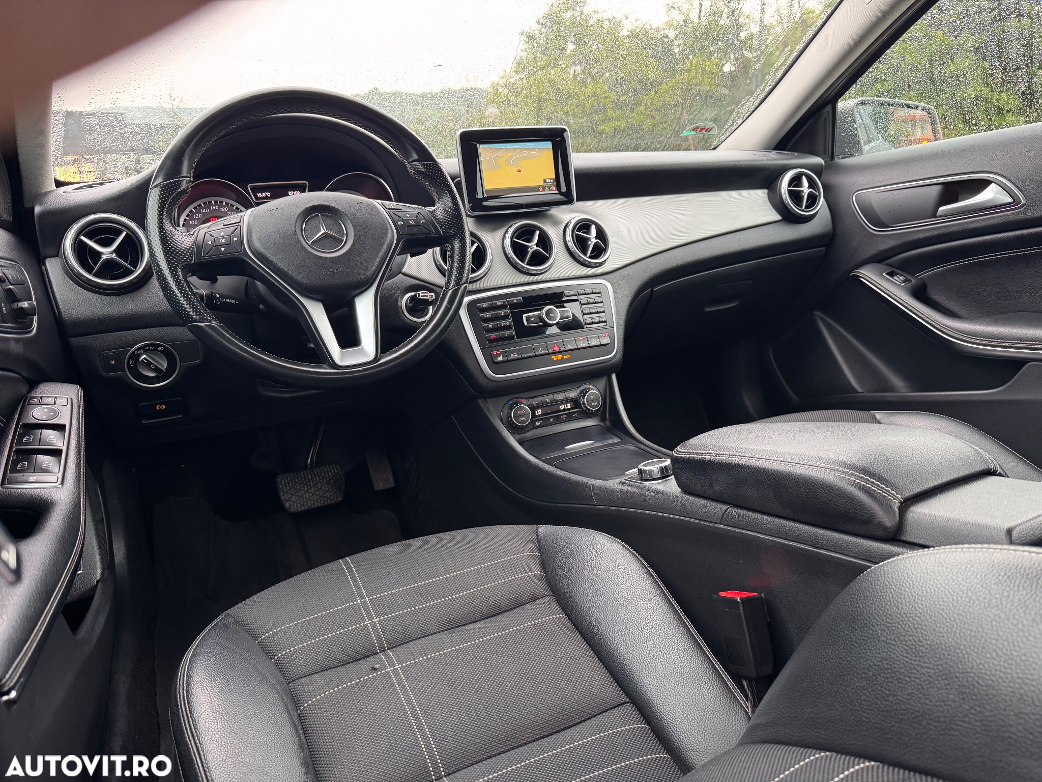 Mercedes-Benz GLA 220 CDI 4Matic 7G-DCT Urban - 6