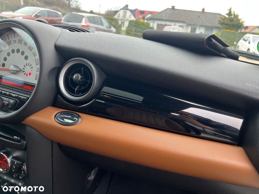 MINI Cooper 50 Mayfair - 24