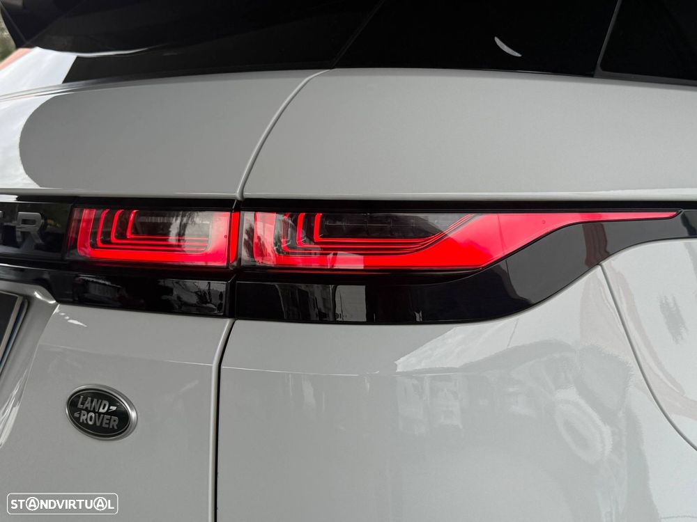 Land Rover Range Rover Evoque 2.0 D150 AWD R-Dynamic SE Auto - 37