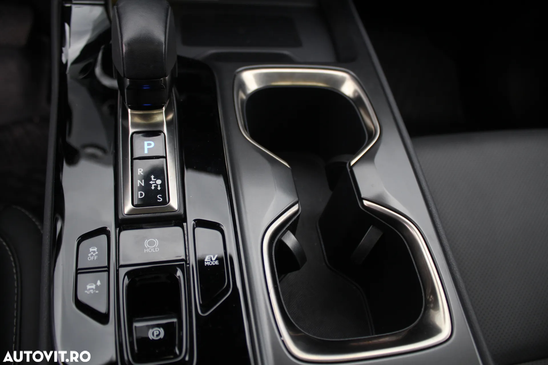 Lexus Seria NX - 10