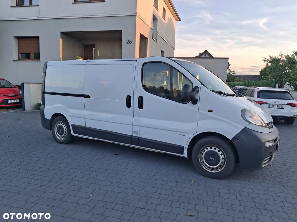 Opel VIVARO - 1