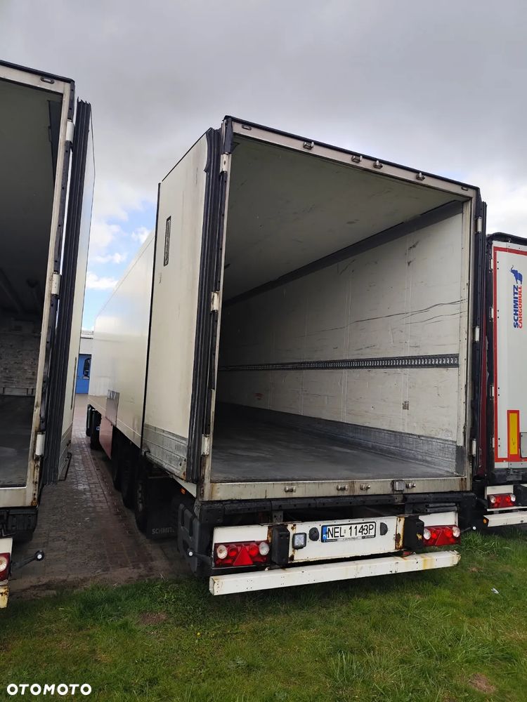Schmitz Cargobull SKO 24/L - 8