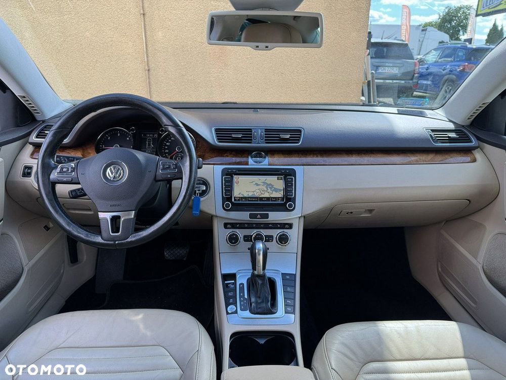 Volkswagen Passat - 18
