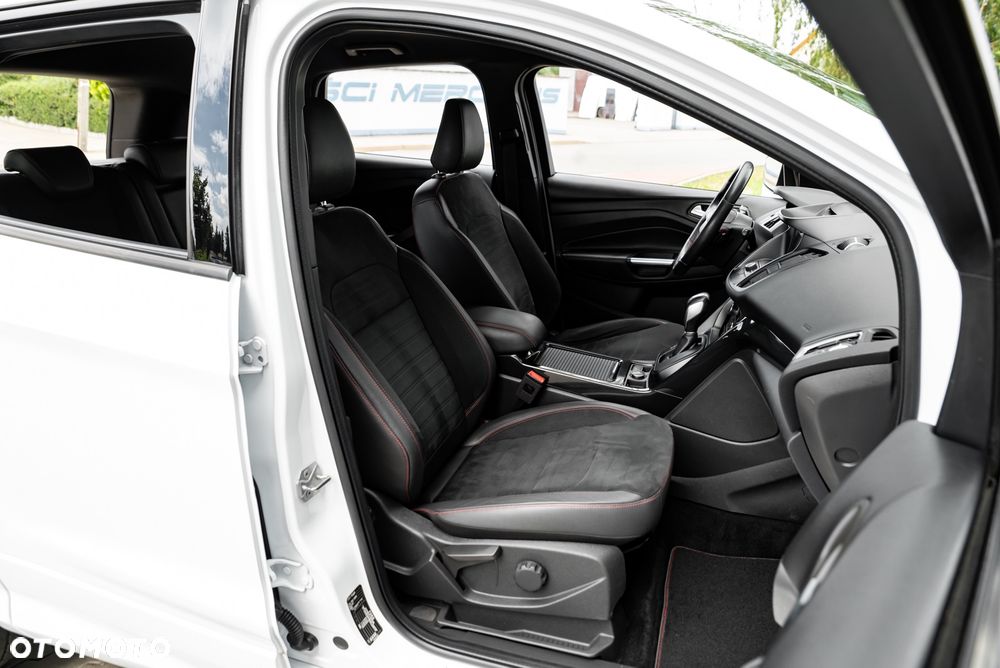 Ford Kuga 2.0 TDCi 4x4 ST-Line - 25