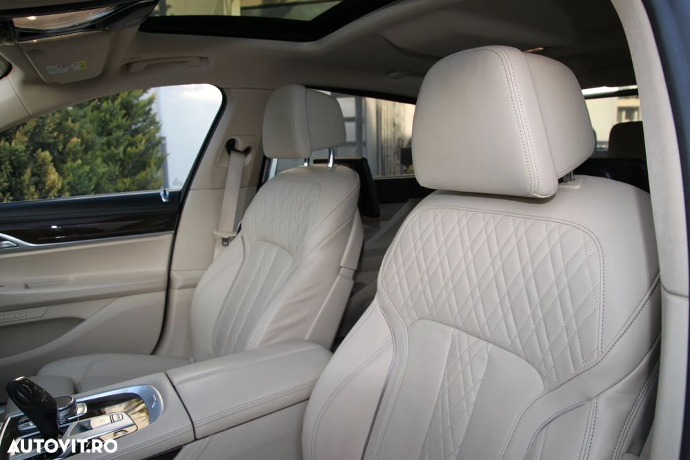 BMW Seria 7 745Le xDrive AT PHEV - 34