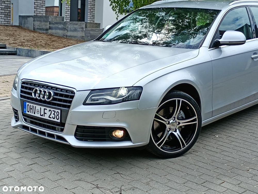 Audi A4 Avant - 30