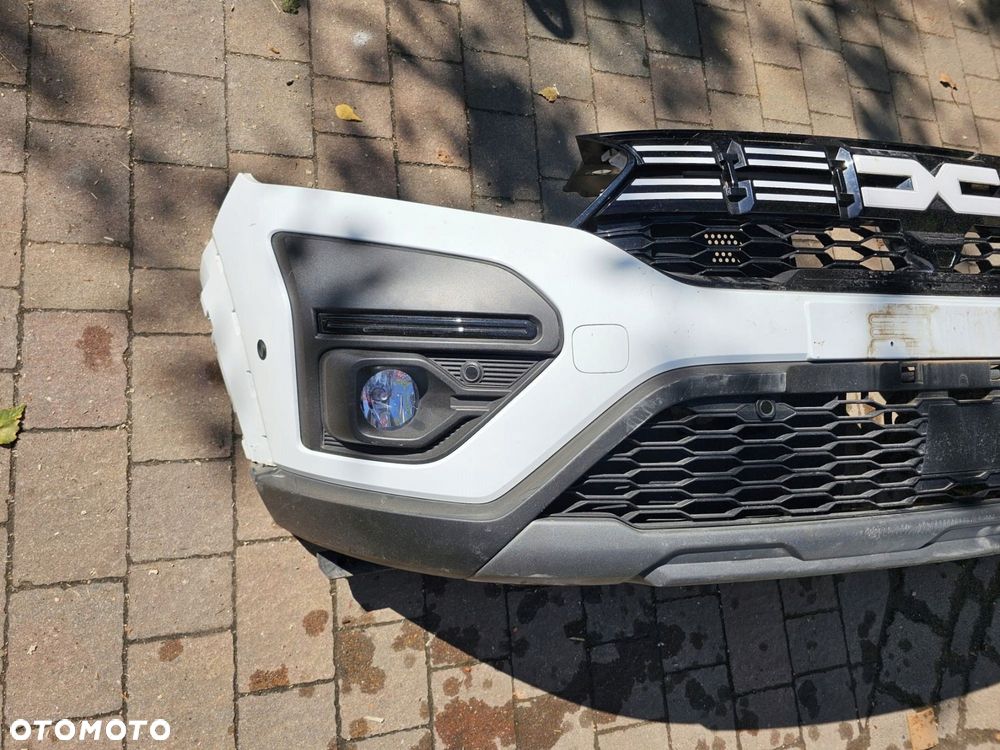 zderzak przedni dacia jogger 2023 lift 6 pdc radar - 2