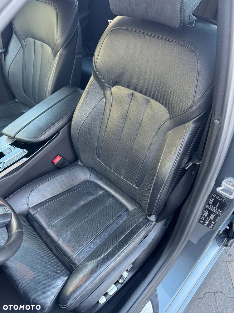 BMW Seria 5 520d xDrive M Sport sport - 31