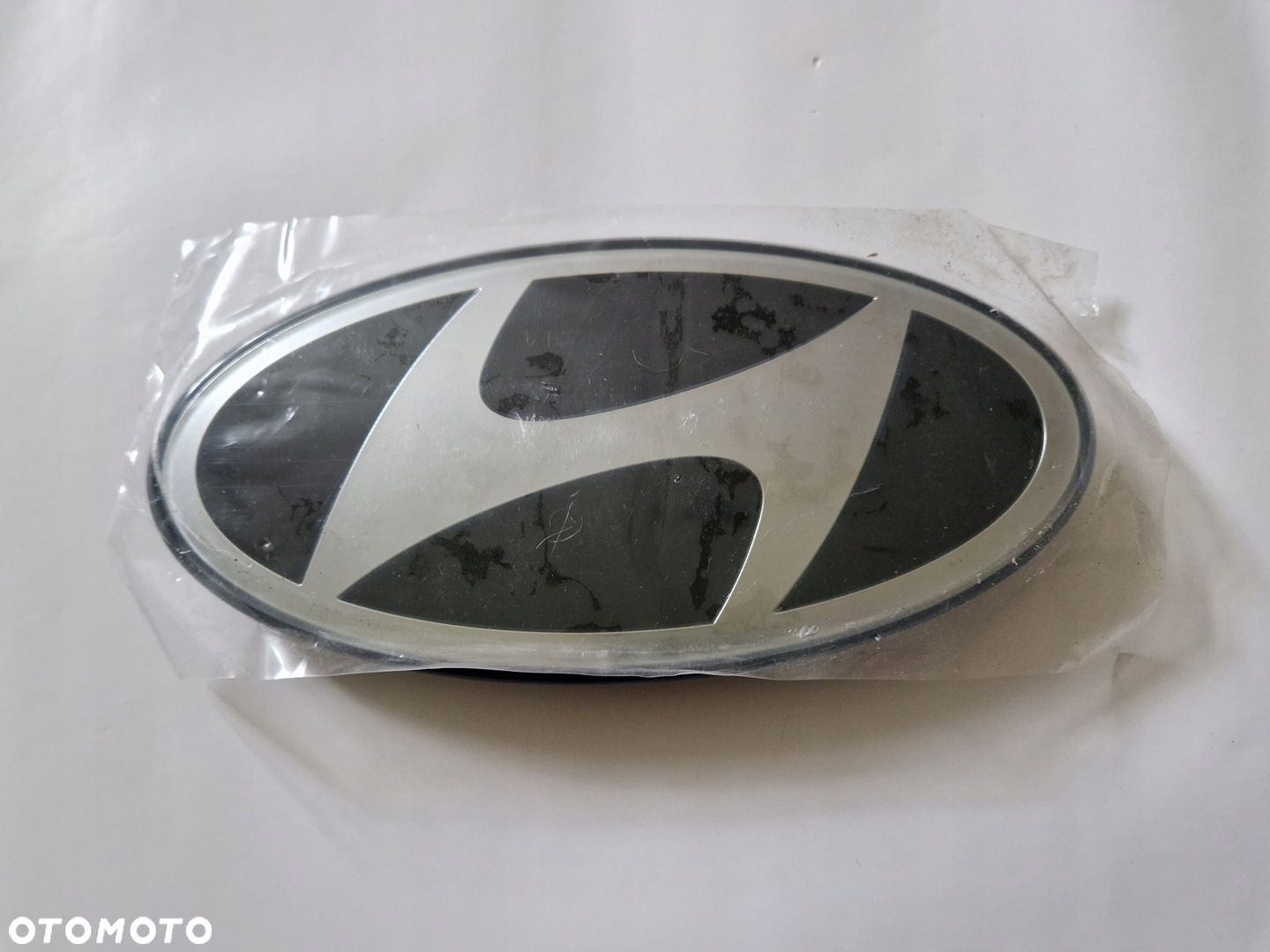 Hyundai i30 III Emblemat Znaczek Logo pod RADAR ACC 86367G4900 NOWY OE - 2