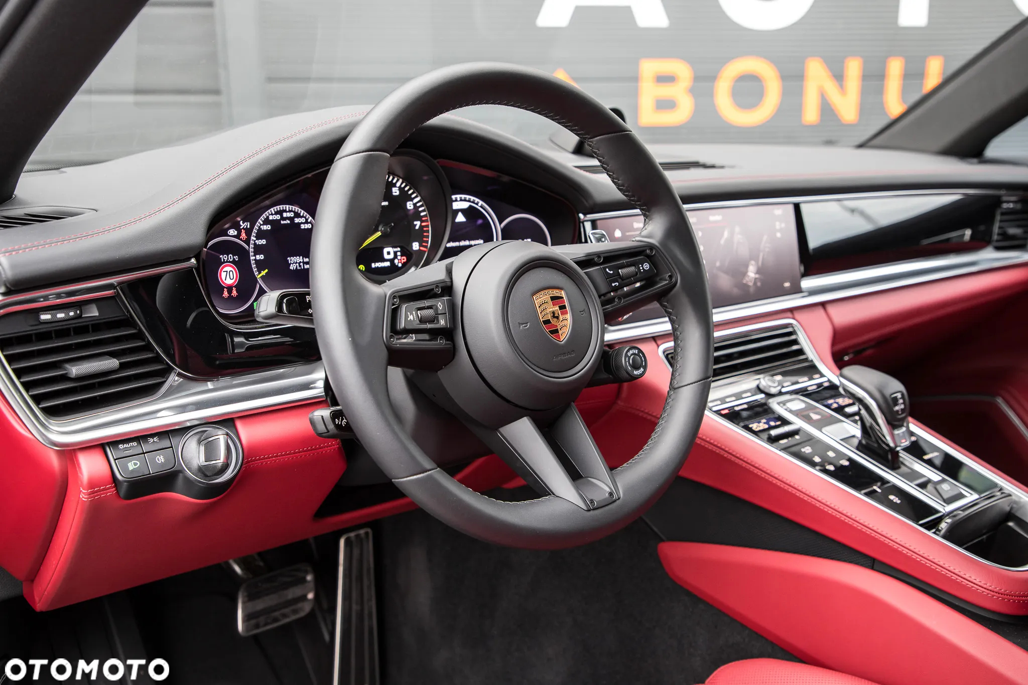 Porsche Panamera 4S Executive - 12