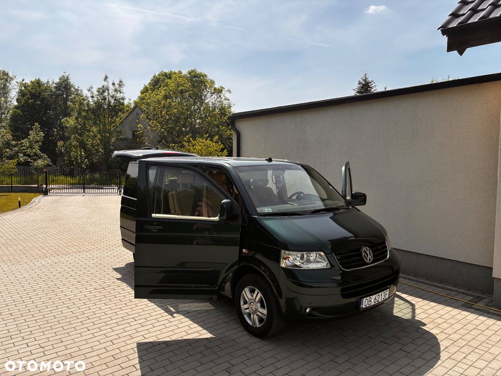 Volkswagen Multivan - 16