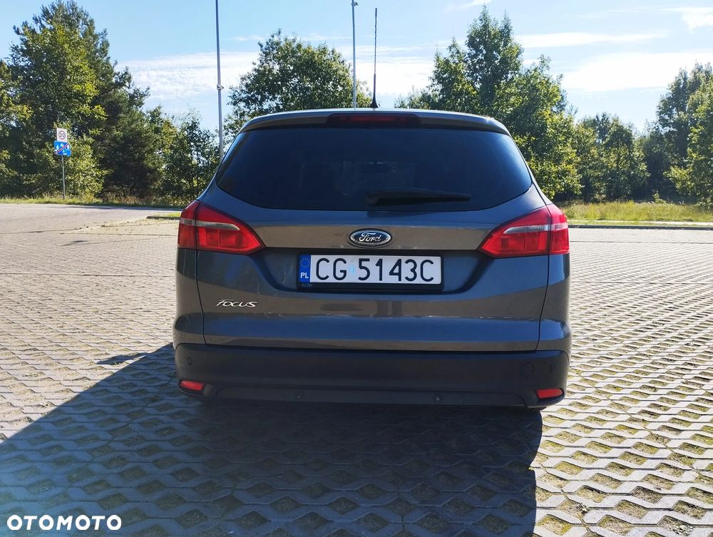 Ford Focus 1.6 Trend - 12