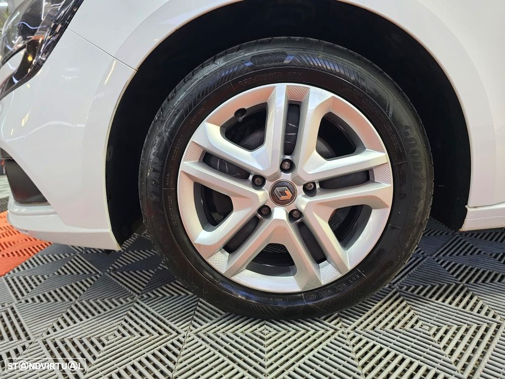 Renault Mégane - 10