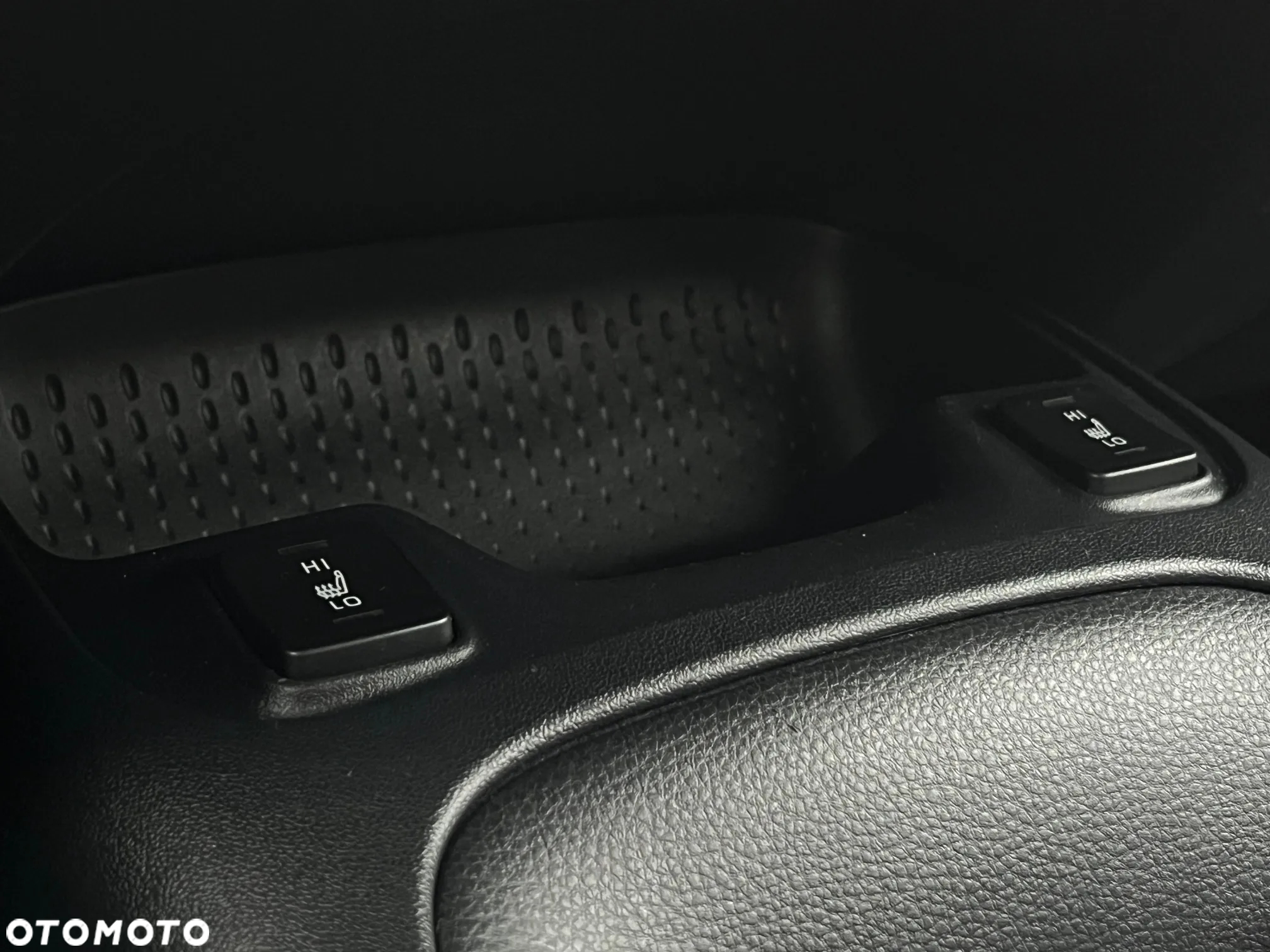 Toyota Corolla 1.8 Hybrid Comfort - 31
