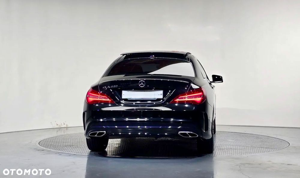 Mercedes-Benz CLA - 4