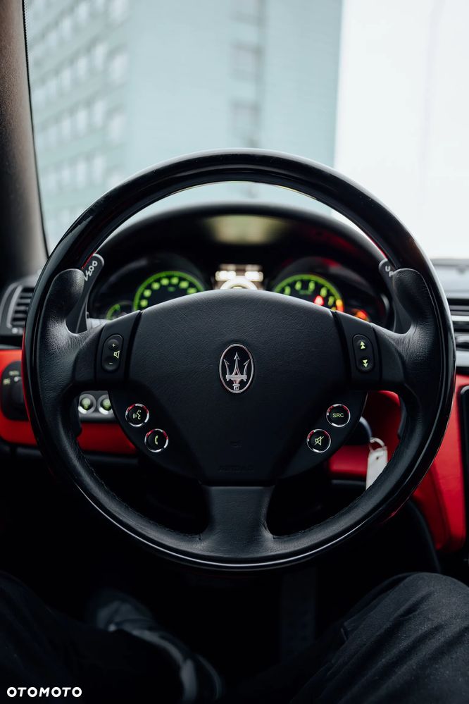 Maserati GranTurismo S - 16