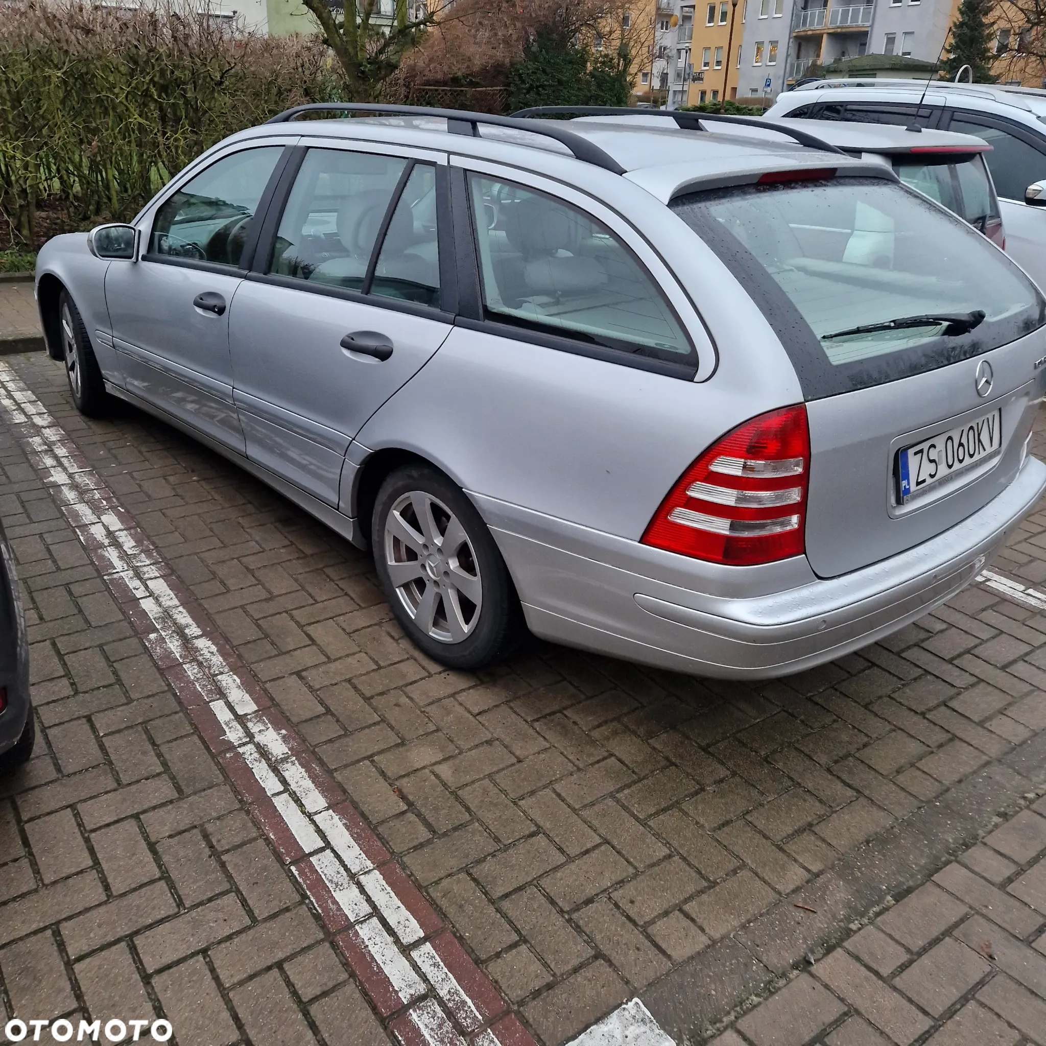 Mercedes-Benz Klasa C 180 T Kompressor Automatik - 4