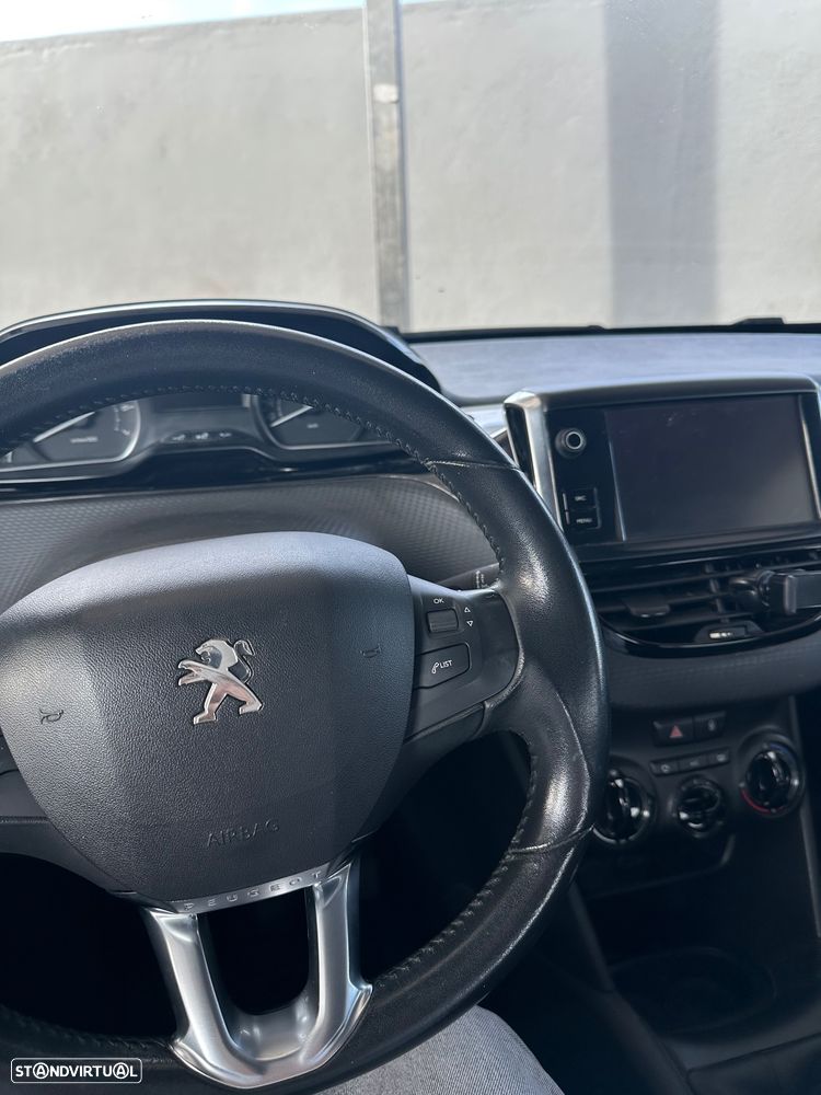 Peugeot 208 1.2 PureTech Style - 7