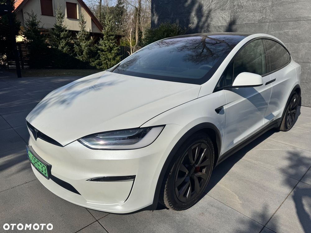 Tesla Model X - 6