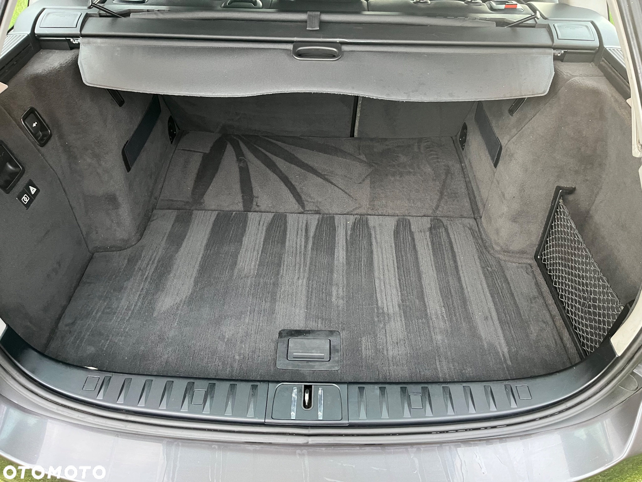 BMW Seria 3 318d DPF Touring - 6
