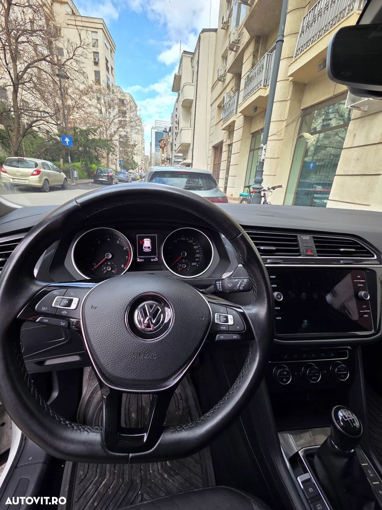 Volkswagen Tiguan 1.5 TSI ACT Comfortline - 6