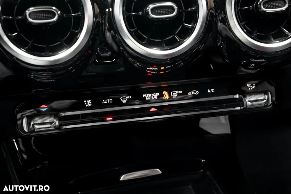 Mercedes-Benz A 200 7G-DCT Edition 2020 - 34