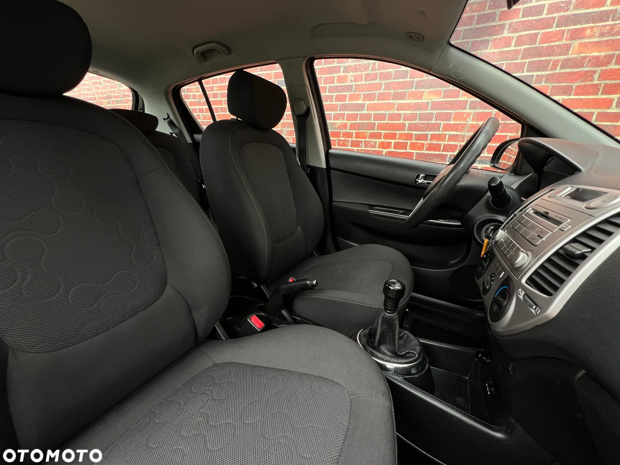 Hyundai i20 - 15