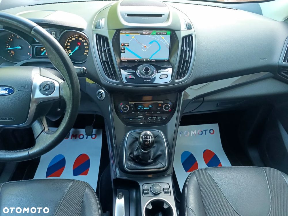 Ford Kuga 2.0 TDCi 4x4 Titanium - 29
