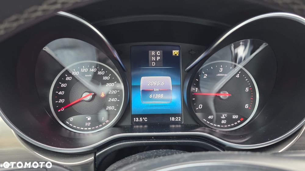 Mercedes-Benz Klasa V 300 d lang 4Matic 9G-TRONIC Exclusive Edition - 14