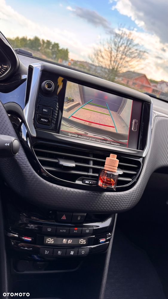 Peugeot 208 PureTech 110 Stop & Start EAT6 Tech Edition - 14