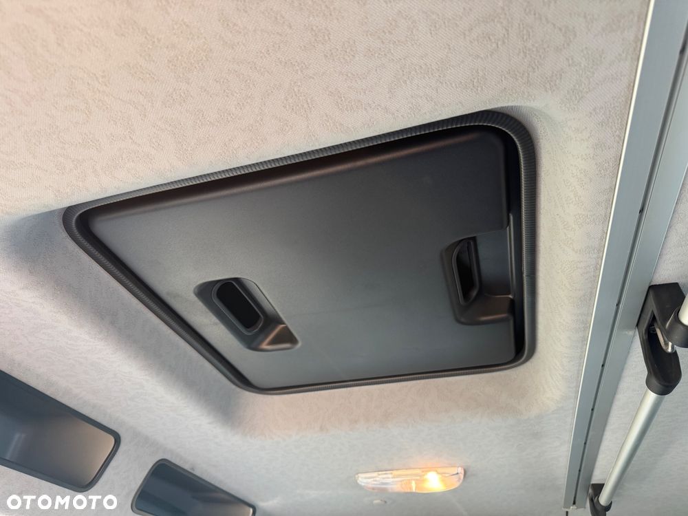 Mercedes-Benz AROCS - 17