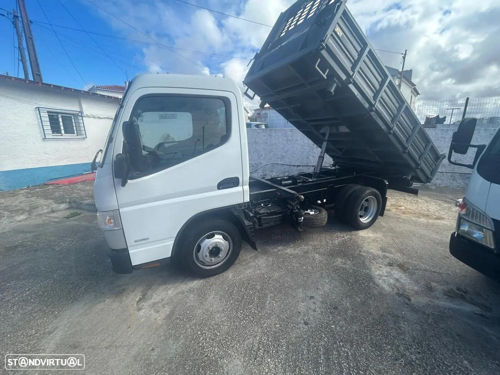 Mitsubishi Fuso Canter E 300 BlueTEC - 2