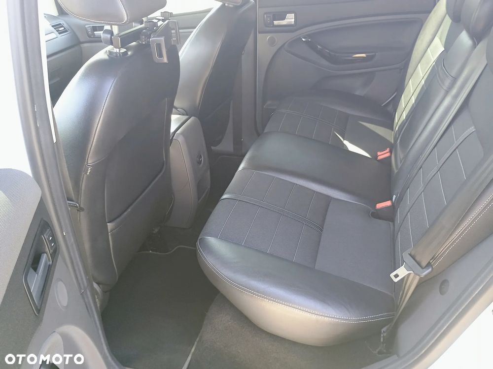 Ford Kuga 2.0 TDCi 4x4 Titanium - 7