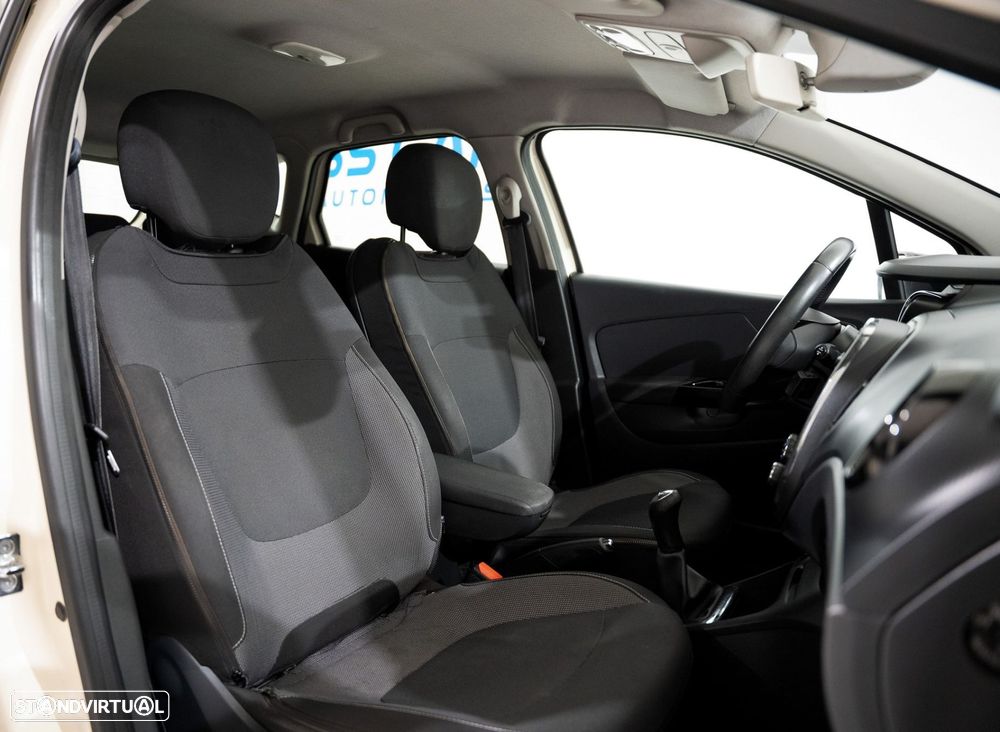 Renault Captur 1.5 dCi - 14