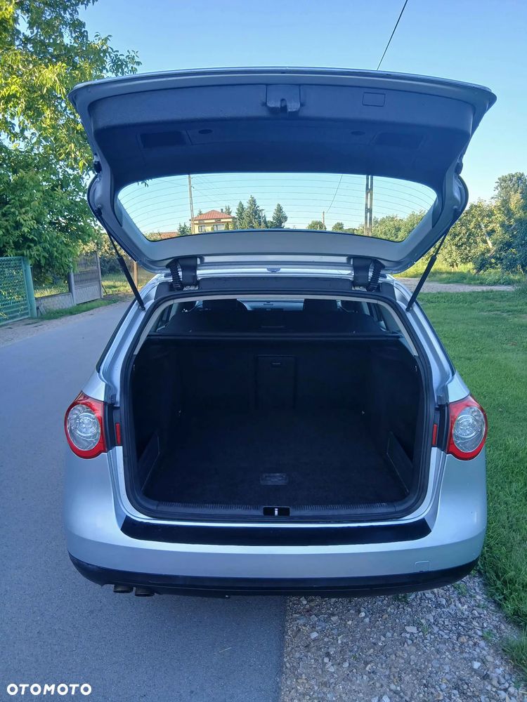 Volkswagen Passat - 9