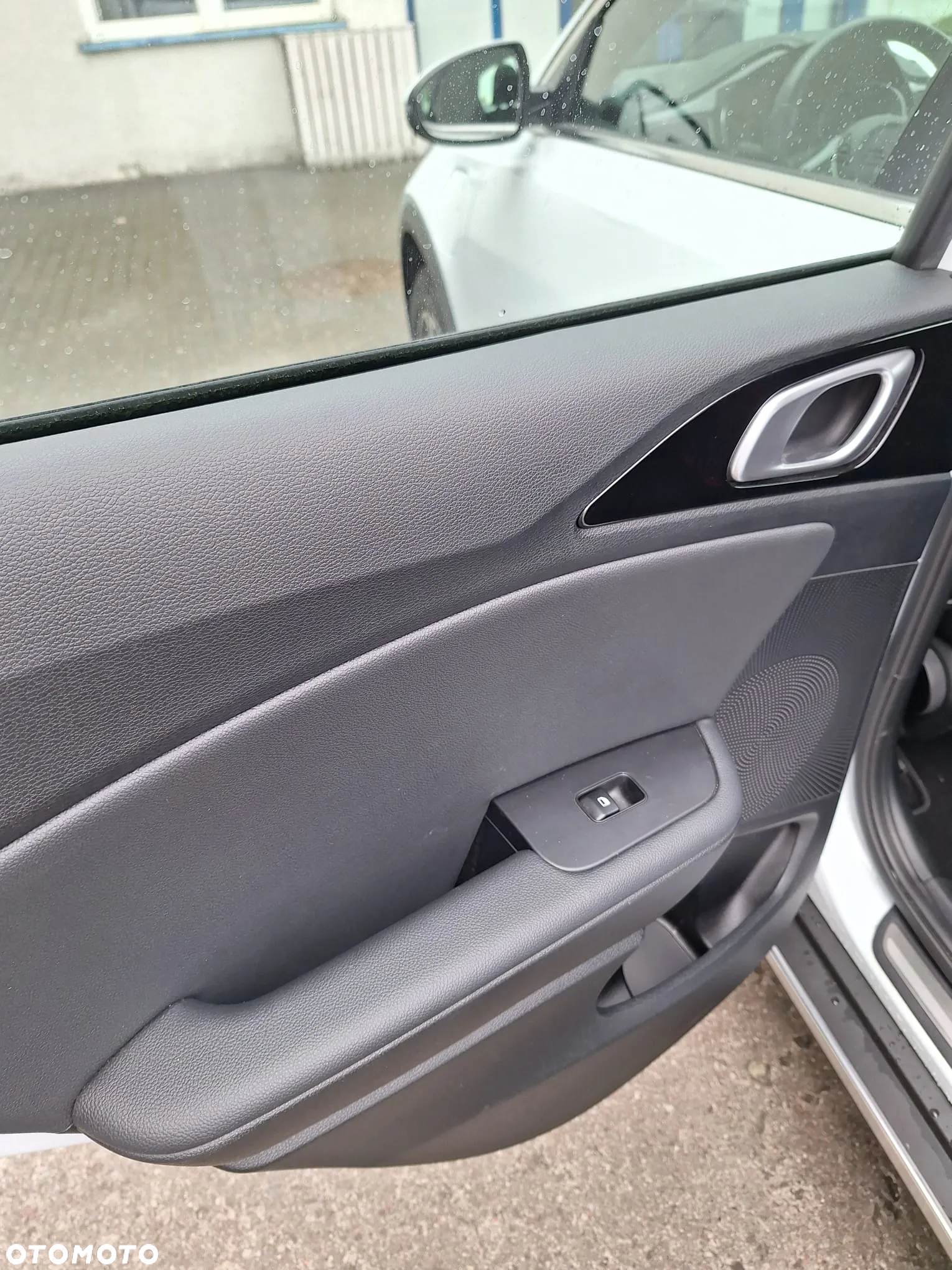 Kia XCeed 1.6 GDI PHEV L DCT - 14