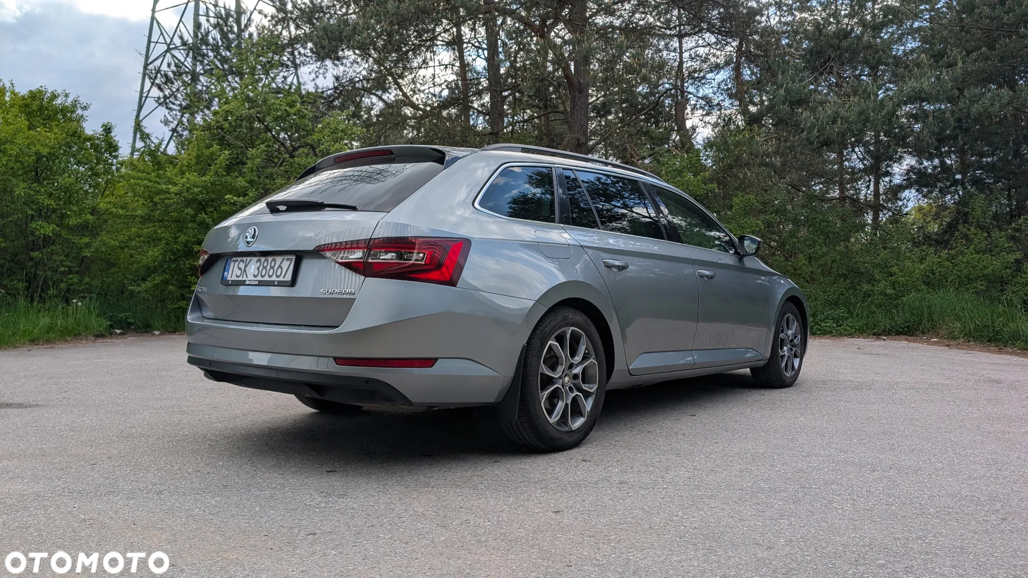 Skoda Superb 1.6 TDI DSG Ambition - 9