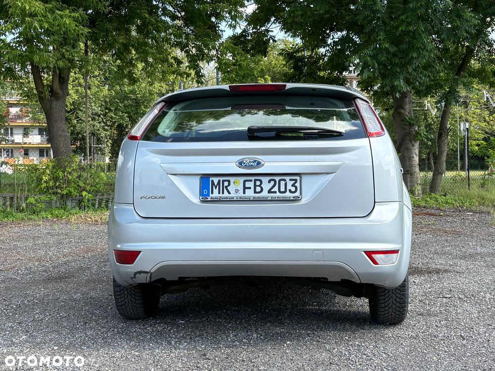 Ford Focus 1.6 16V Ambiente - 12