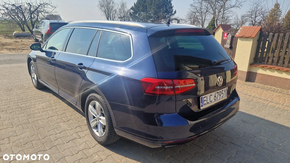 Volkswagen Passat - 5