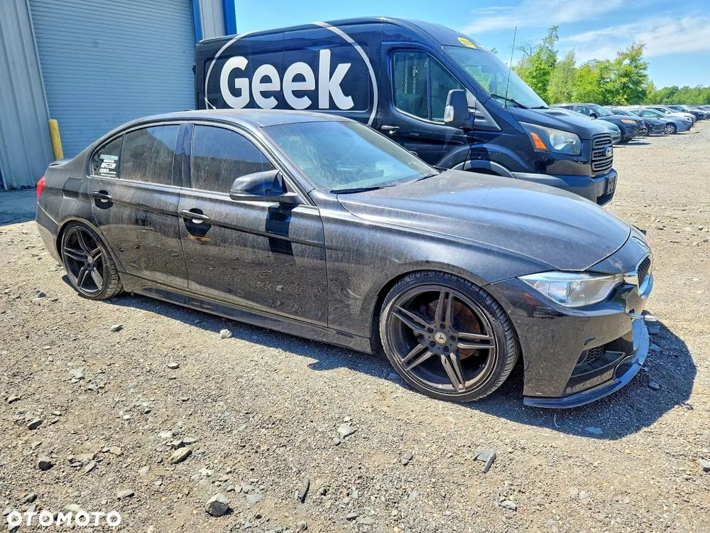 BMW Seria 3 328i xDrive Sport-Aut - 2